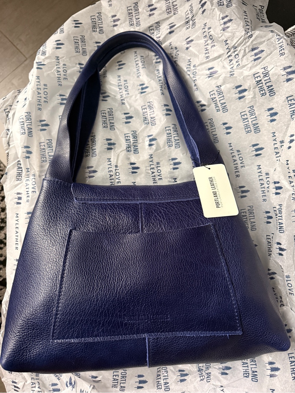 Portland Leather - Rowan Shoulder Bag- Medium - Cobalt - Picture 3 of 4